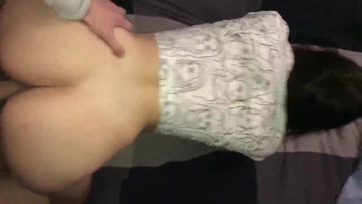Fiatal gimis suna kutya pózban kívánja a szőrtelen punijába Thumb