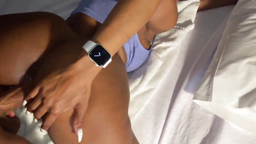 Alig várta szopizás közben a nagyseggű csoki spiné hogy őrülten megpakolják Thumb
